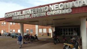 Detuvieron a una enfermera por la muerte de cinco bebés en un hospital de Córdoba