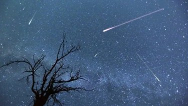 Imperdible fenómeno astronómico: llega una lluvia de meteoritos Dracónidas, cuándo y cómo verla