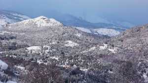 No para de nevar en San Martín de los Andes y así de lindo se ve el paisaje blanco
