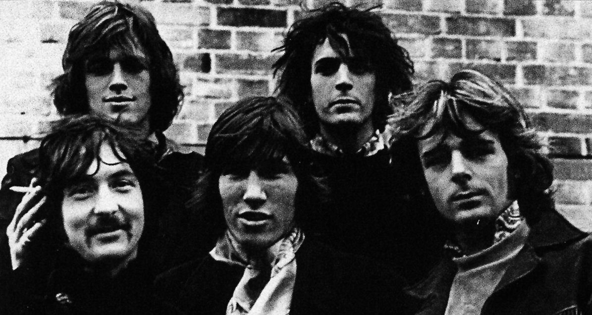 Durante unos pocos meses, los Pink Floyd fueron cinco: Gilmour y Barrett, arriba; Mason, Waters y Wright, abajo. 