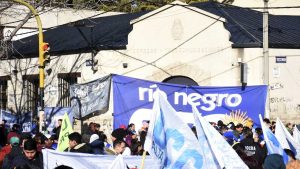 CTA Río Negro exigió entrega «urgente» de alimentos tras los intentos de robo en Bariloche