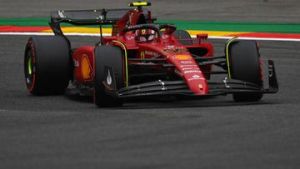 Verstappen fue el más veloz, pero la pole quedó para Sainz en la Fórmula 1