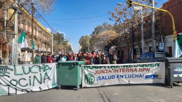 Trabajadores del hospital Castro Rendón, nucleados en ATE, denuncian persecución y abuso de autoridad por parte de la jefa del área de cocina. Foto: Gentileza