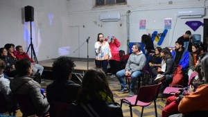 La Cámpora salió apoyar a Cristina en Roca