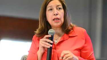 La gobernadora Carreras firmó hoy en Viedma la convocatoria a elecciones.