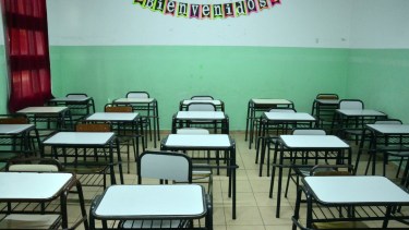 Aulas vacías en la mayoría de las escuelas de Viedma. Foto: Marcelo Ochoa.