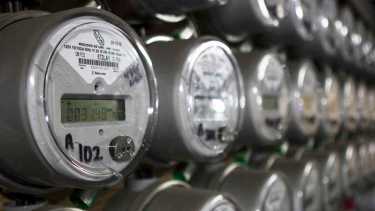 El consumo de electricidad cayó en abril a los niveles de la pandemia