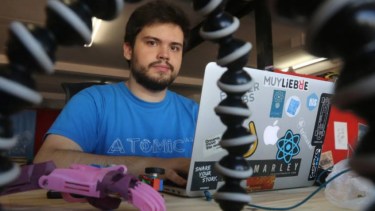 Gino Tubaro destacó la importancia de usar las nuevas tecnologías para ayudar a otros y aprender en ese proceso.-