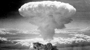 En 1945 la Fuerza Aérea norteamericana lanzó la bomba atómica sobre Hiroshima.