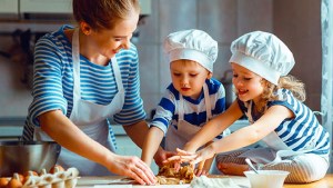 Para hacer y aprender con los peques: budín integral de chocolate y rosquitas glaseadas