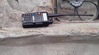 Al hombre le encontraron entre sus pertenencias un inhibidor de alarmas. Foto Gentilza