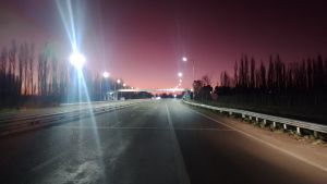 Mejoran el sistema de iluminación en la Ruta 22 en Chichinales