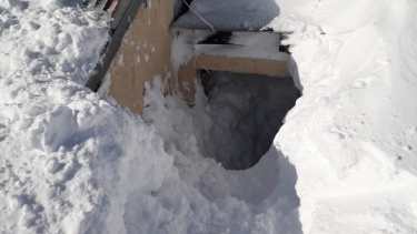 ¡Siete metros de nieve en Copahue!: «Agarré la pala, cavé y salí como lombriz”