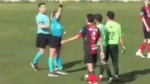 Cómo sigue el estado de salud de la mujer árbitro agredida por un futbolista