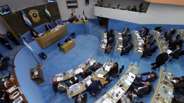 La Legislatura tratará en segunda vuelta el proyecto que otorga facultades a la Provincia para el “control de transporte de hidrocarburos". Foto: Marcelo Ochoa.