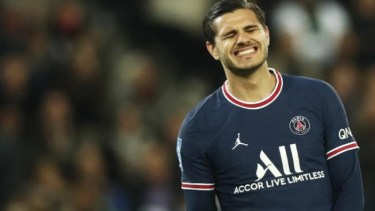 Mauro Icardi no tiene minutos en PSG, que lo declaró jugador prescindible hace tiempo, pero nadie quiere pagar su ficha de alto costo. 