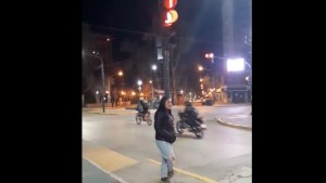 Secuestros de vehículos, detenidos y agresiones en un encuentro de motoqueros en Neuquén