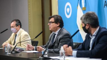 El ministro Moroni se reunirá hoy con empresarios y gremialistas.