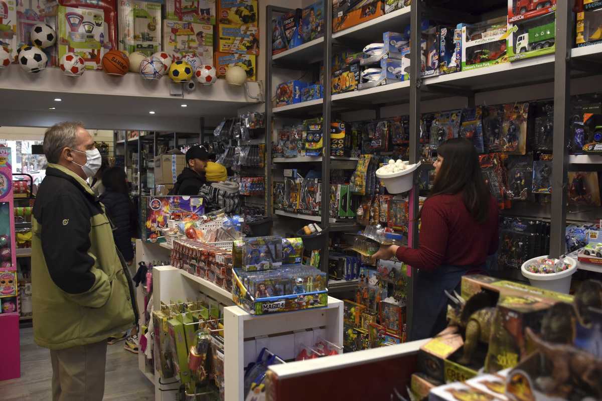 Más de 1000 juguetes se retiraron de la venta por no estar verificados. Foto: Matías Subat. 