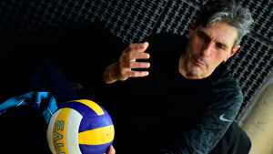 Jon Uriarte en Neuquén: «El vóley está viviendo una nueva ola de entusiasmo»