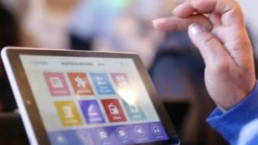 El programa Conectando con Vos entrega tablets gratis a distintos grupos de beneficiarios de ANSES. Archivo.