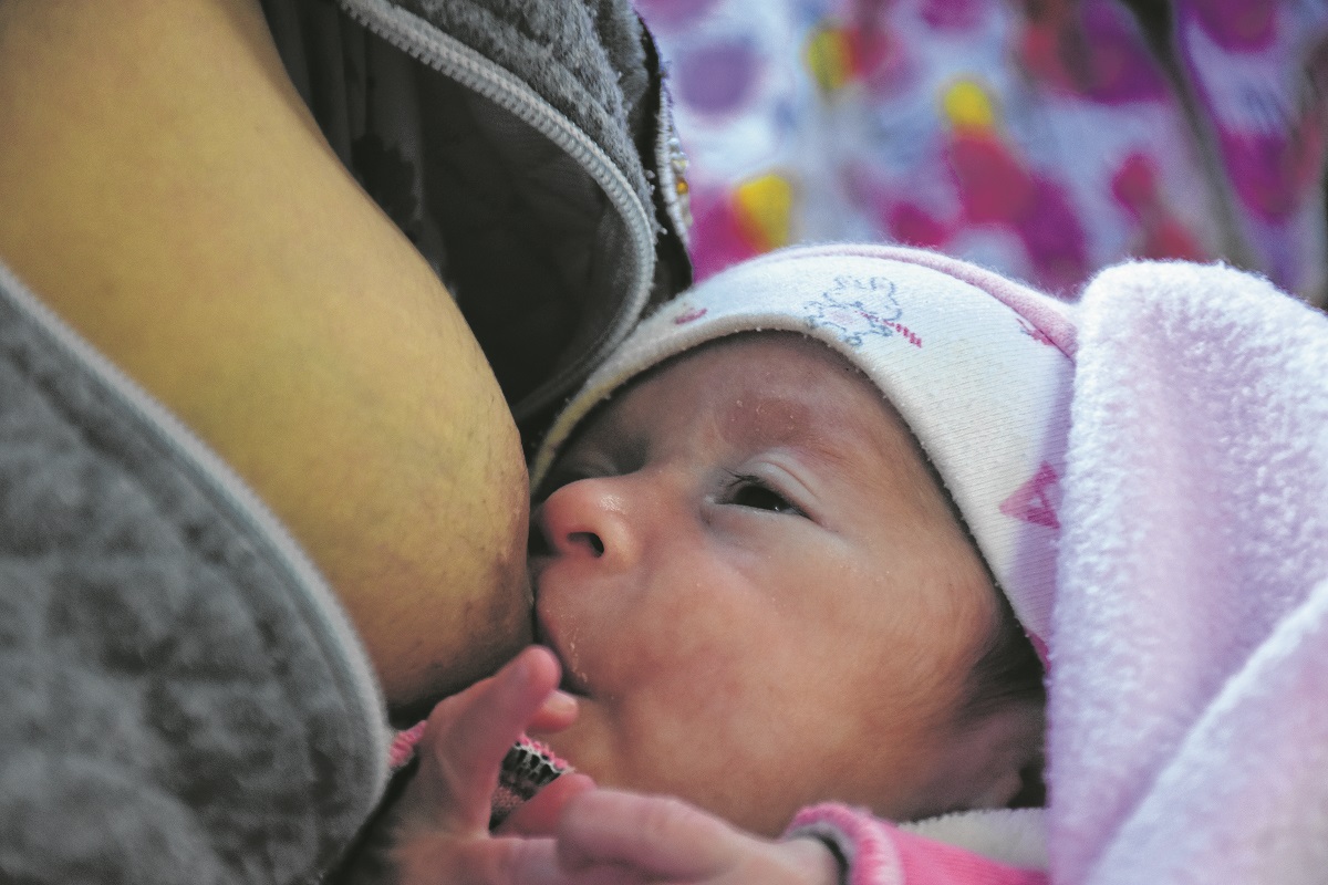 Según la Organización Mundial de la Salud, la lactancia debe durar, al menos, dos años. Foto César Izza