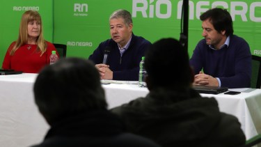 El ministro Vaisberg insistió en que Río Negro paga salarios entre los primeros del país. Foto: Marcelo Ochoa.