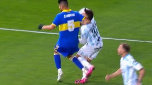 Zambrano, Espinoza y la polémica en el final de Boca-Atlético