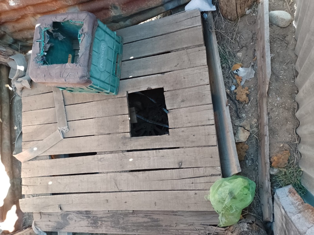 Fue a comprar con un arma de fuego en la cintura y apuntó a policías en ...