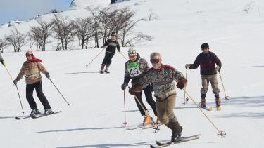 Un lindo día de encuentro de “la historia del esquí”. Fotos y video: @guunproducciones.
