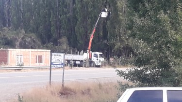 Magdalena Odarda denunció la construcción del vallado sobre el camino de Tacuifí y las cámaras de seguridad. Foto: gentileza