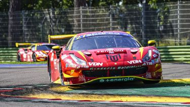 Urcera subió otra vez al podio y sueña con el título en Italia