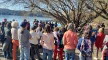 Imagen de Se reunieron en un mallín del oeste de Bariloche para reclamar por la Ley de Humedales