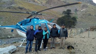 Asistieron a dos hermanos crianceros con más de 80 años cerca de Zapala. Foto: https://www.facebook.com/DefensaCivilNeuquen