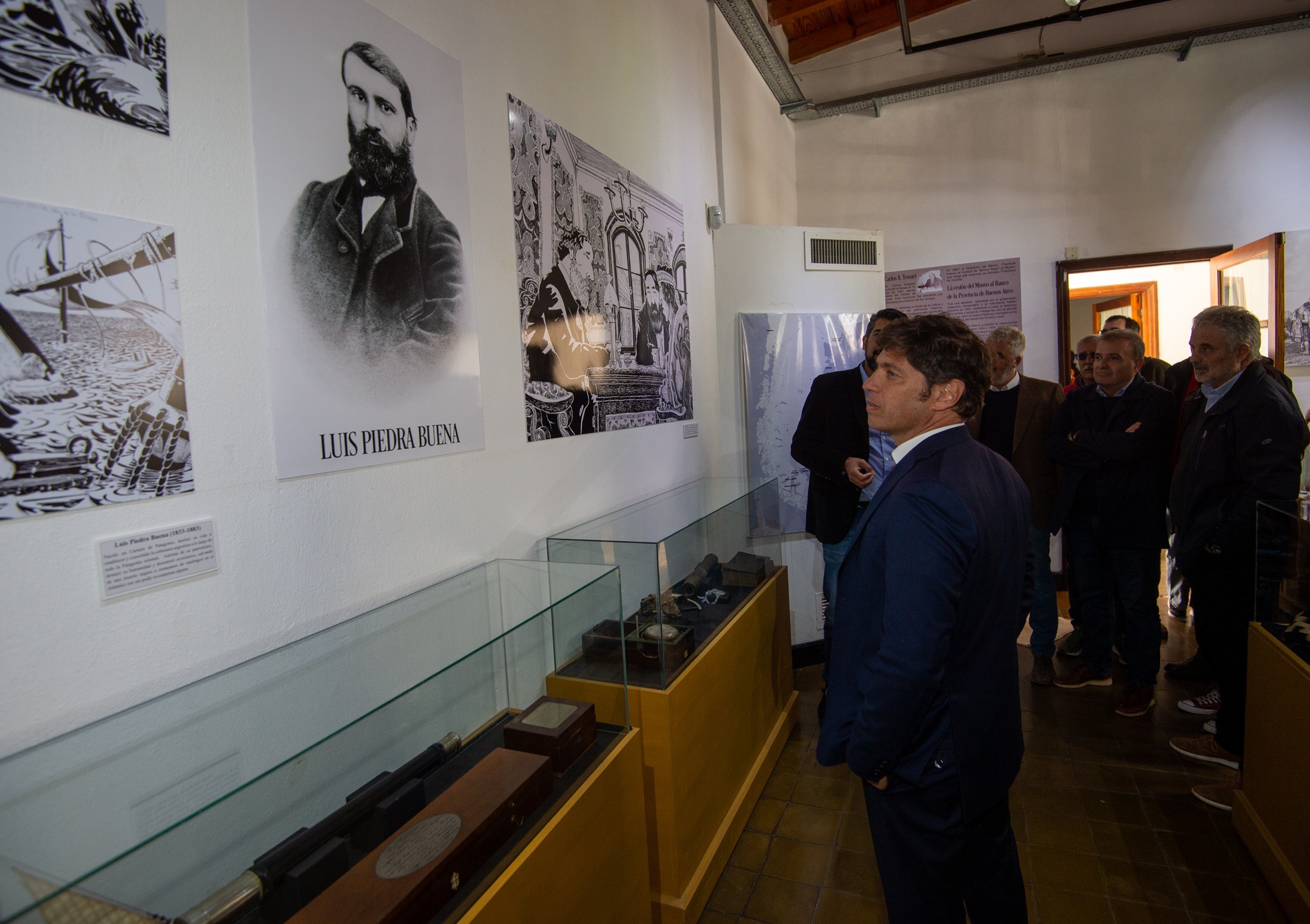 El mandatario bonaerense visitó el Museo Histórico de Patagones. 