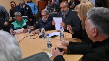 Los principales sindicatos esperarán hasta el lunes para tomar definiciones. 