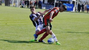 Con dos jugadores menos, Cipolletti perdió con Círculo Deportivo en Nicanor Otamendi