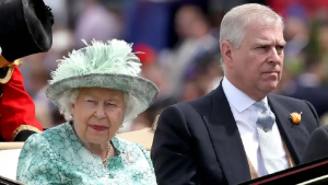 El polémico príncipe Andrés despidió a su «amada» madre la reina Isabel II