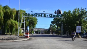 Apagón total en medio de los festejos por el aniversario de Godoy