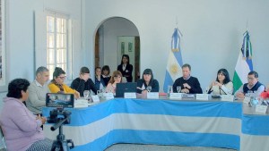 Piden informes sobre un convenio para mejorar la provisión de agua de red en Regina