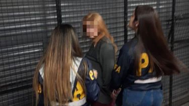 Detuvieron a Brenda Uliarte, la pareja del hombre que intentó asesinar a Cristina Kirchner