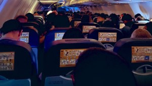 Caos en Aeroparque y varados en el avión: ¿Qué pasó?