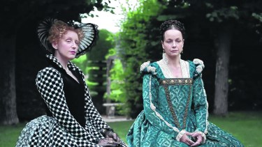 The Serpent Queen narra en ocho episodios y un guión sangriento la vida de Catalina de Medicis, esposa del rey francés Enrique II.