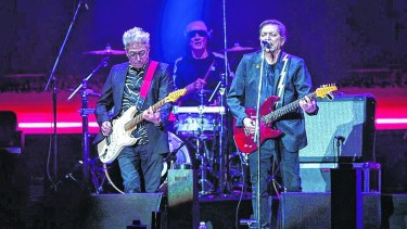 La banda de los hermanos Moura tocarán este sábado en Mood Live.