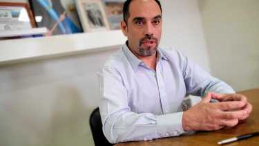 Titulado "Tamburrini categórico", el municipio de Sierra Grande informó del desplazamiento de Farías. Foto Archivo