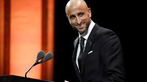 Emanuel Ginóbili ingresó al Salón de la Fama de la NBA: «No estoy aquí por mis logros individuales»