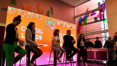 El intendente Mariano Gaido, la secretaria María Pasqualini y la presidenta del Deliberante, Claudia Argumero en la presentación de la Feria del Libro Neuquén 2022 (MNBA)(foto Matías Subat)