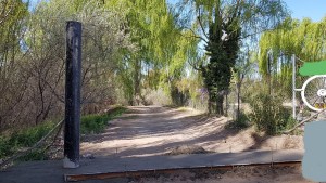 Vecinos de Centenario denunciaron que el Municipio cerrará el acceso al río Neuquén 