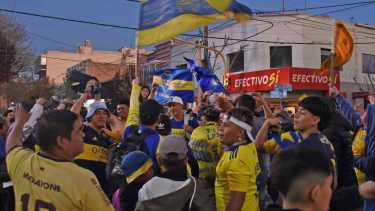 Así festejaron los hinchas de Boca en Neuquén, Roca y Viedma tras la victoria en el Superclásico