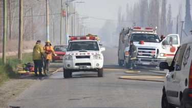  El humo podía verse a varios kilómetros. Foto Juan Thomes